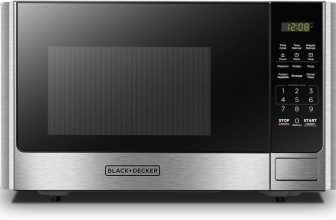 BLACK+DECKER Digital Microwave Oven with Turntable