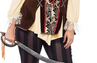 Leg Avenue Womens 4 Piece Captain Blackheart Set Cold