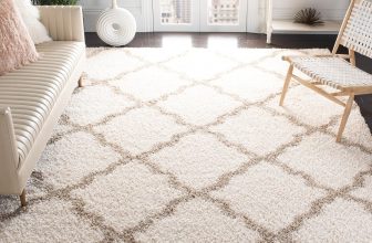 SAFAVIEH Area Rug 8x10 - Dallas Shag Collection - Large